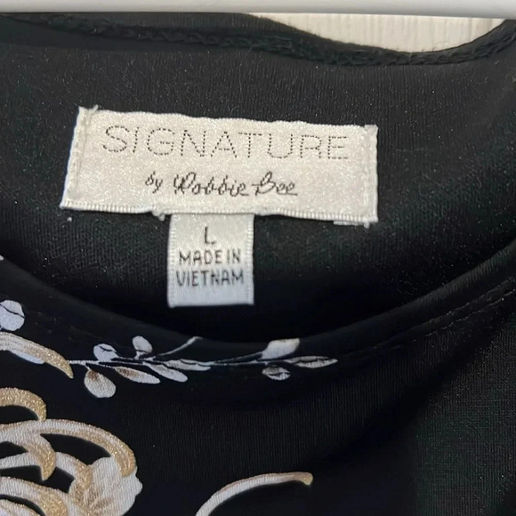 Women’s office or evening dress - Picture 2 of 6